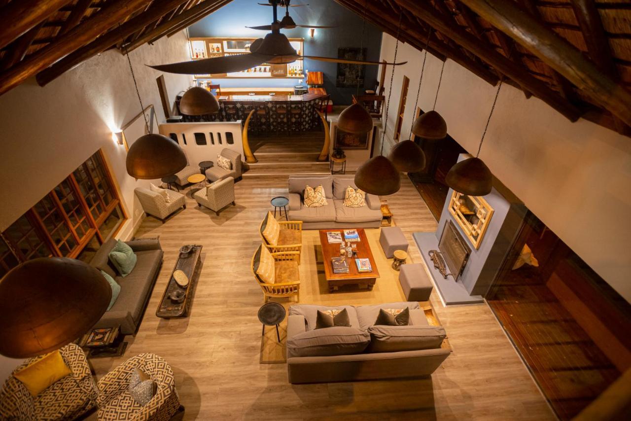 Elephant Plains Game Lodge เขตอนุรักษ์พันธุ์สัตว์ป่าซาบีแซนด์ ภายนอก รูปภาพ