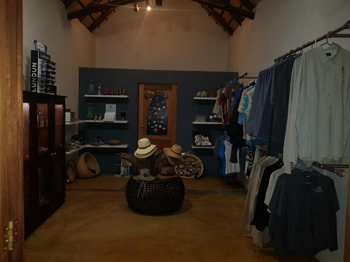 Elephant Plains Game Lodge เขตอนุรักษ์พันธุ์สัตว์ป่าซาบีแซนด์ ภายนอก รูปภาพ