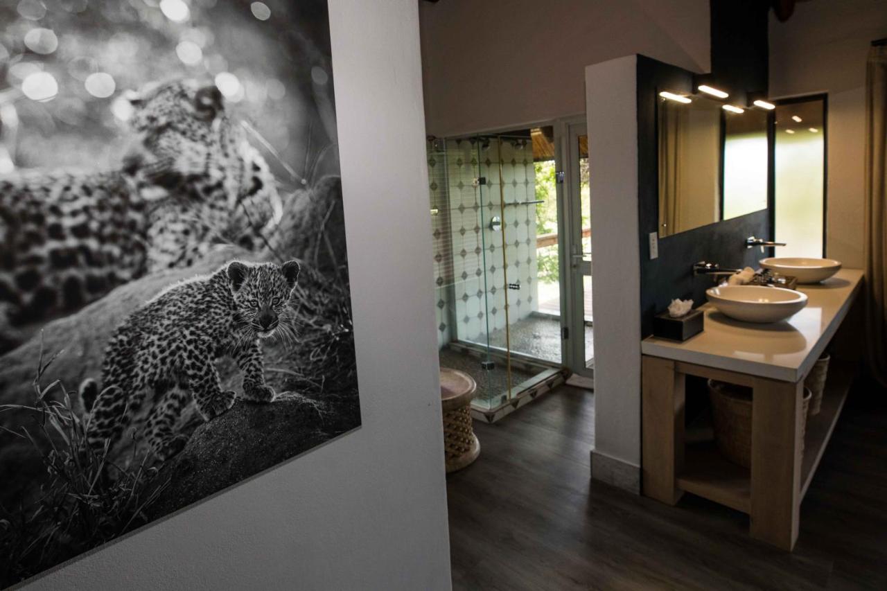 Elephant Plains Game Lodge เขตอนุรักษ์พันธุ์สัตว์ป่าซาบีแซนด์ ภายนอก รูปภาพ
