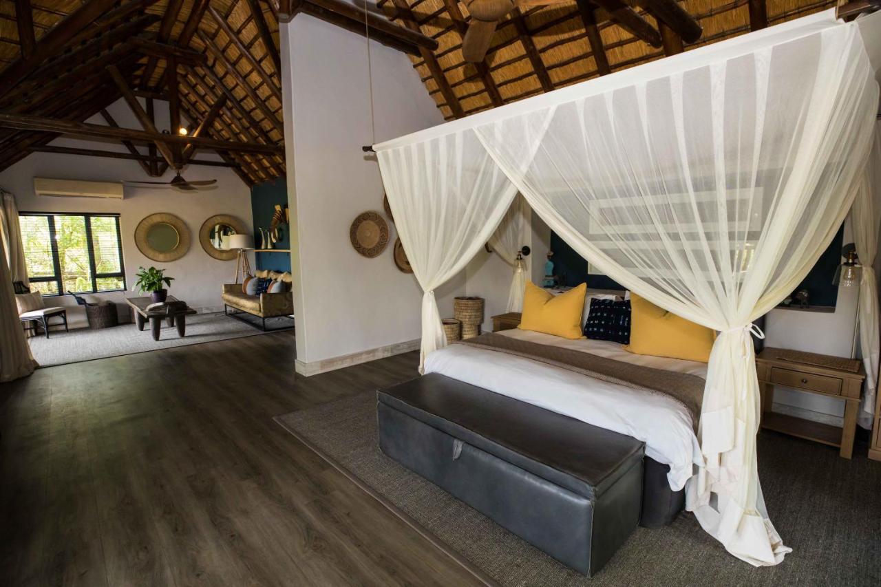 Elephant Plains Game Lodge เขตอนุรักษ์พันธุ์สัตว์ป่าซาบีแซนด์ ภายนอก รูปภาพ