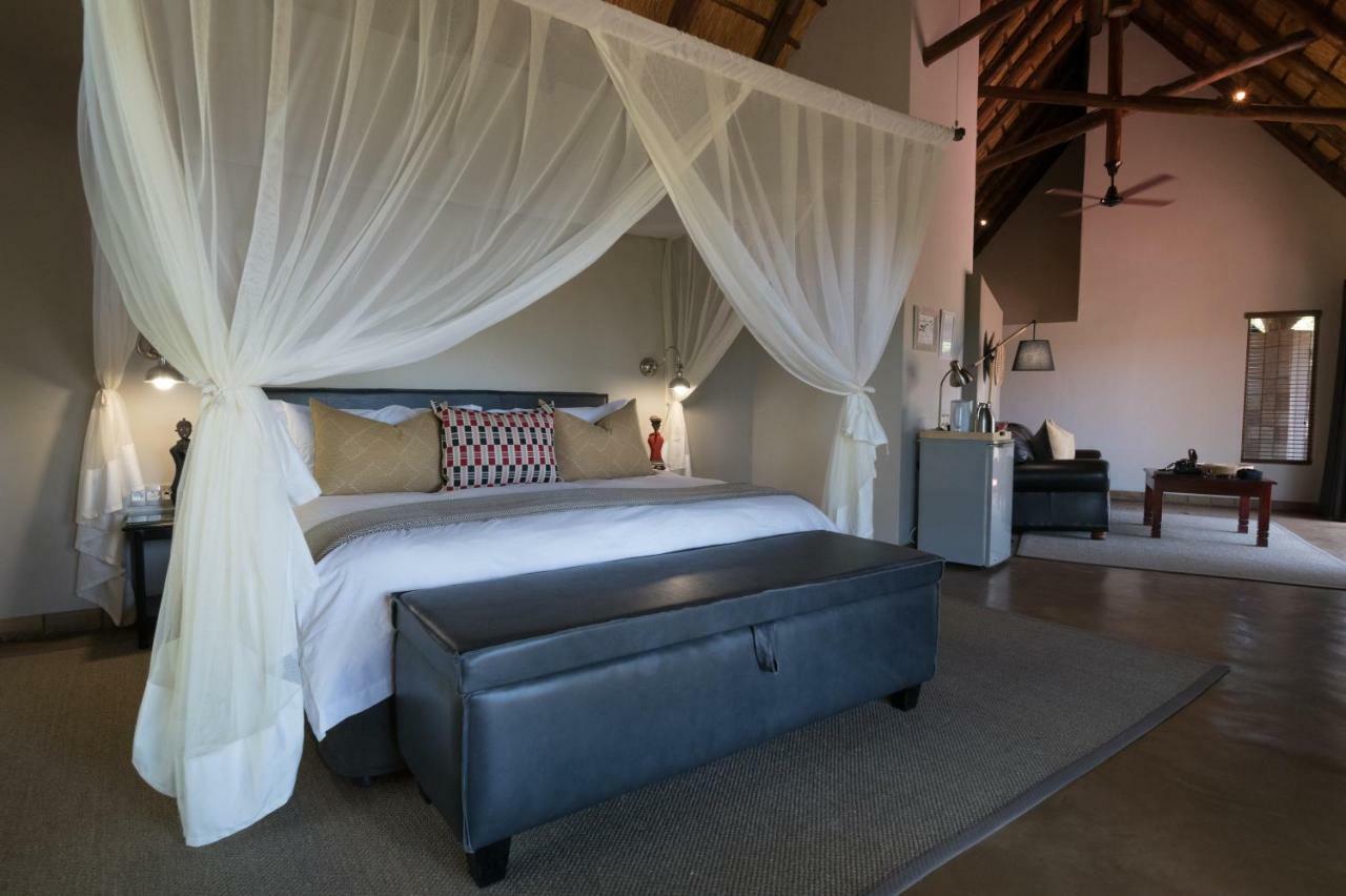 Elephant Plains Game Lodge เขตอนุรักษ์พันธุ์สัตว์ป่าซาบีแซนด์ ภายนอก รูปภาพ