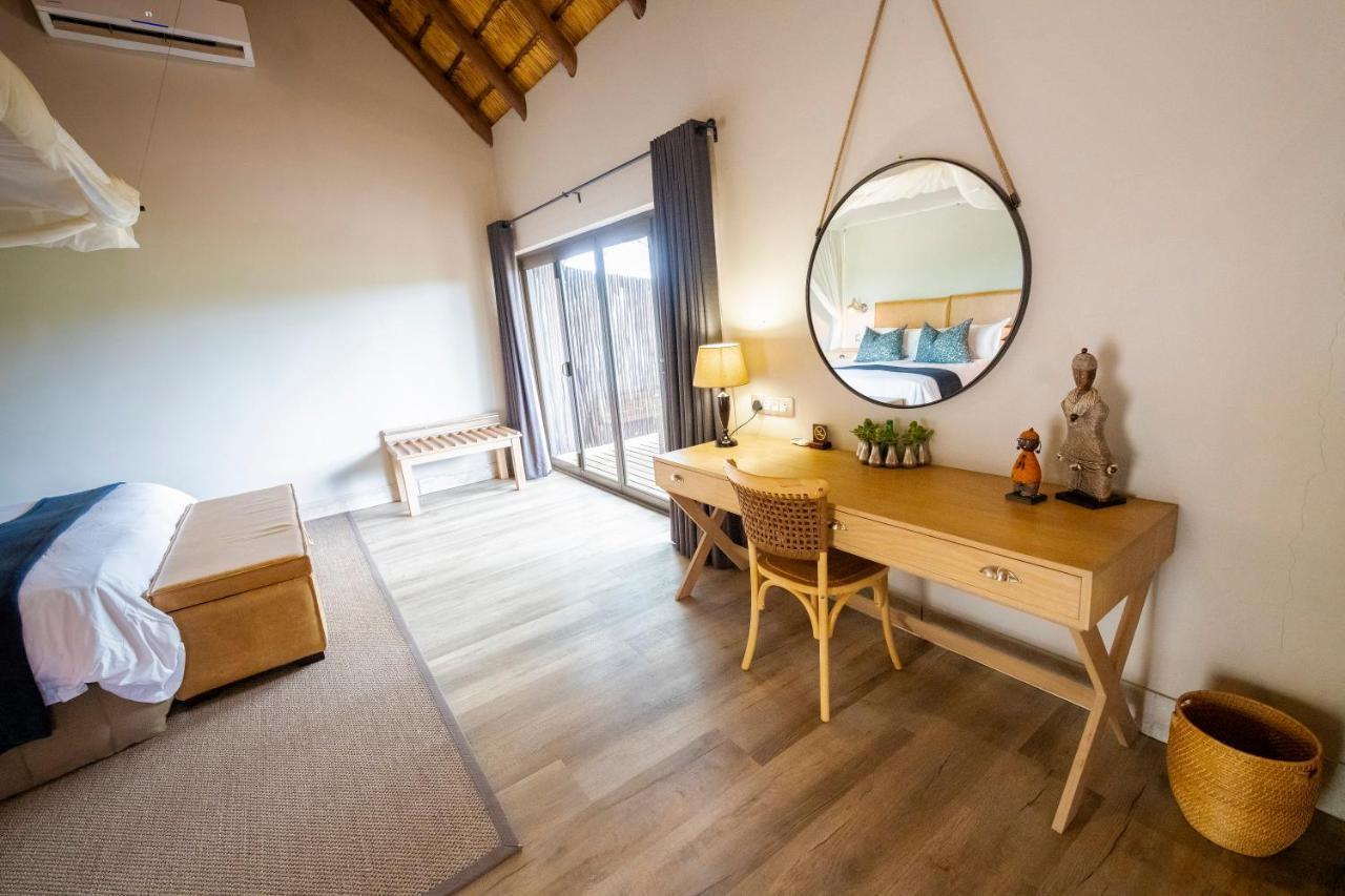 Elephant Plains Game Lodge เขตอนุรักษ์พันธุ์สัตว์ป่าซาบีแซนด์ ภายนอก รูปภาพ
